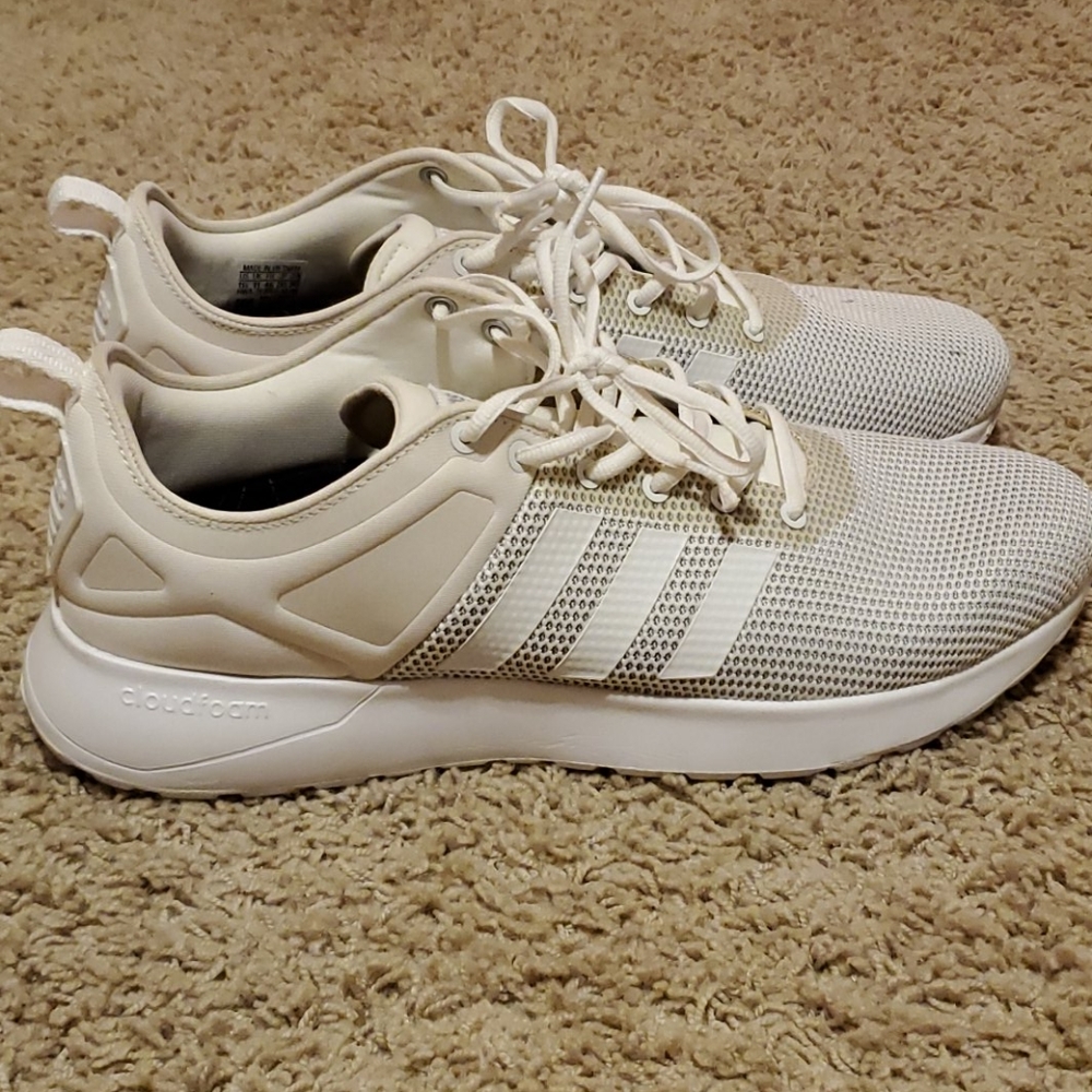 Adidas Cloudfoam running shoes